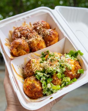 takoyaki yamachan - regular and cheese flavor in takeout container
