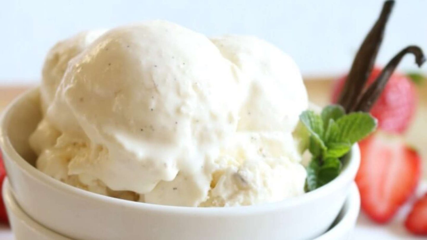 best vegan dessert recipes - Prepare and Nourish's Vegan Vanilla Ice Cream